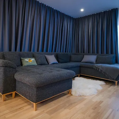 Luxury - Hot Tub & Sauna Valmiera