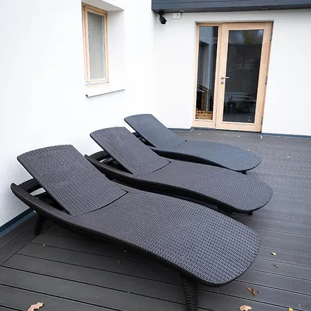 Luxury - Hot Tub & Sauna *