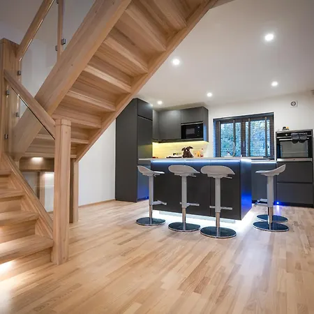 Luxury - Hot Tub & Sauna Holiday home *